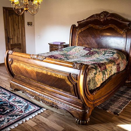 Hôtel Usadba Bogach à Kobryn Extérieur photo
